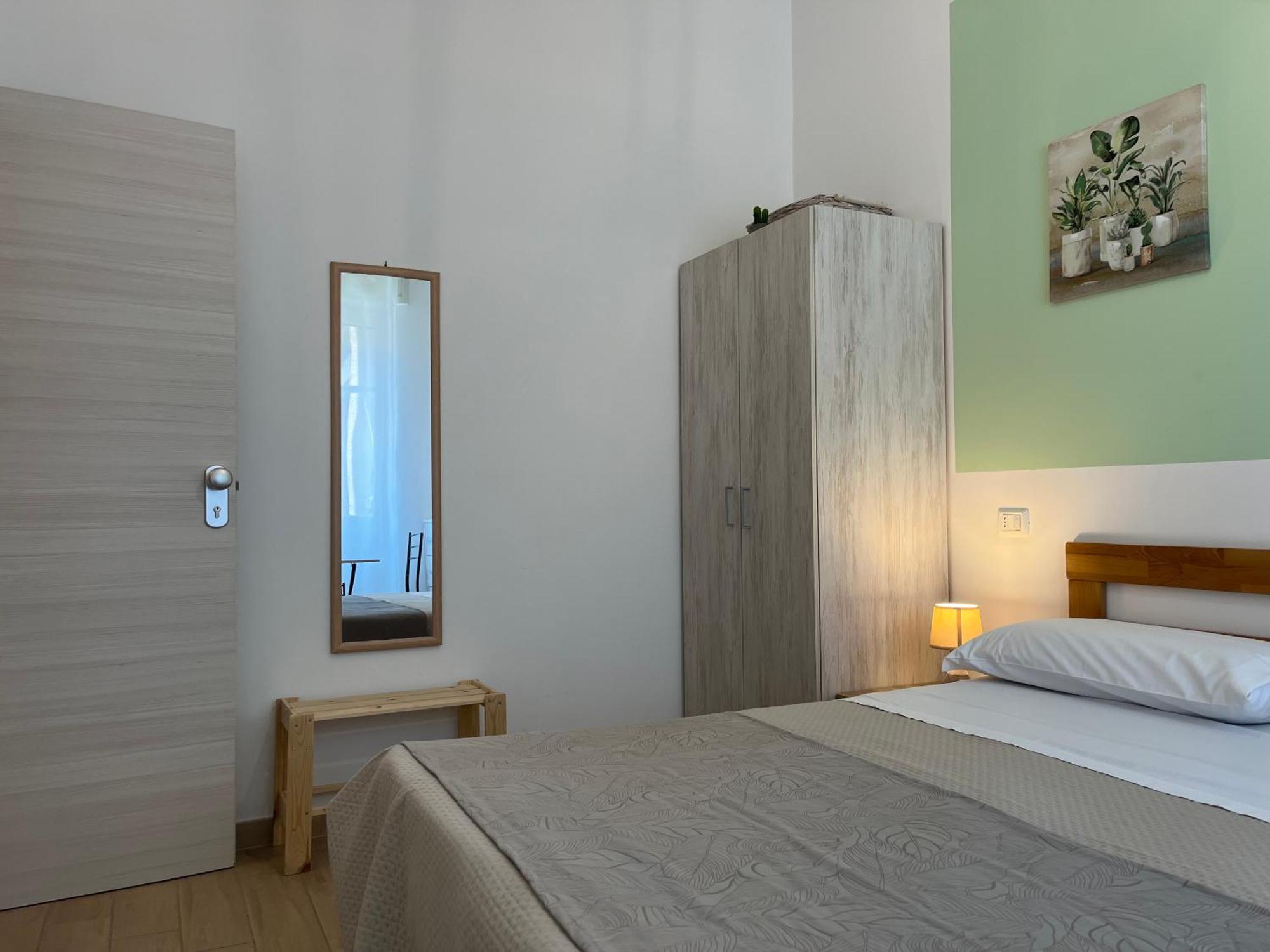 B&B Vento Aureo Rooms Milazzo Bagian luar foto