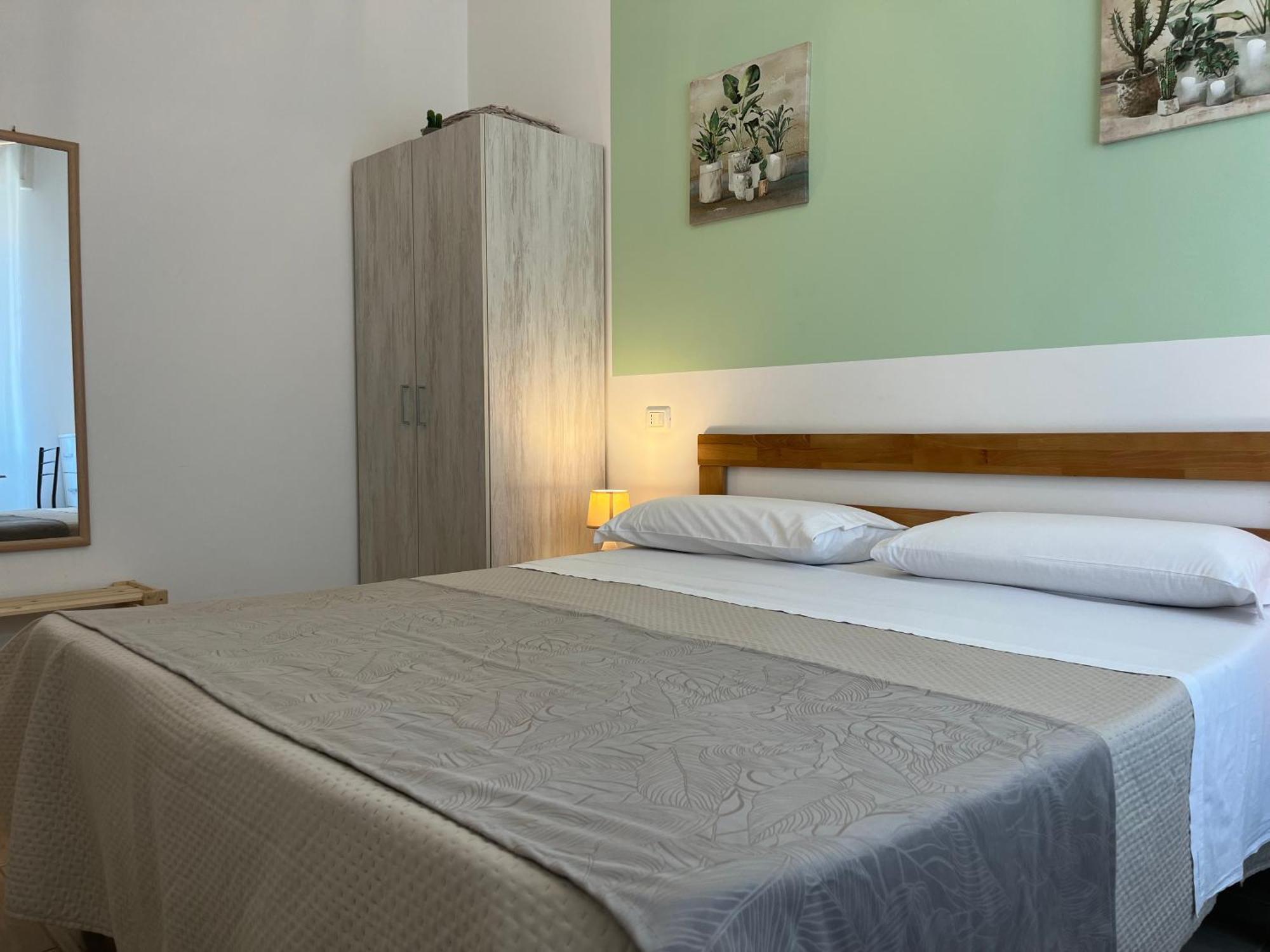 B&B Vento Aureo Rooms Milazzo Bagian luar foto