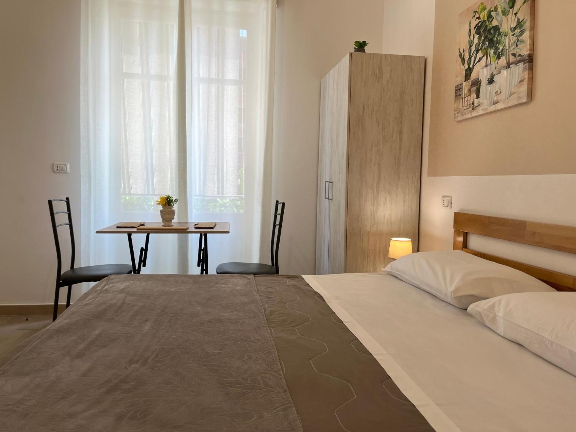 B&B Vento Aureo Rooms Milazzo Bagian luar foto